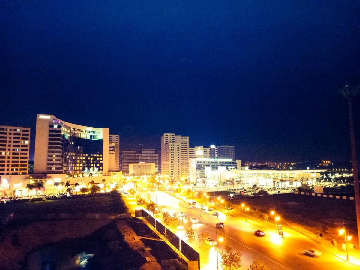 Amazing Appartement Au Centre Ville En Face Hilton & Gare Train De Tgv De Tanger Exterior photo